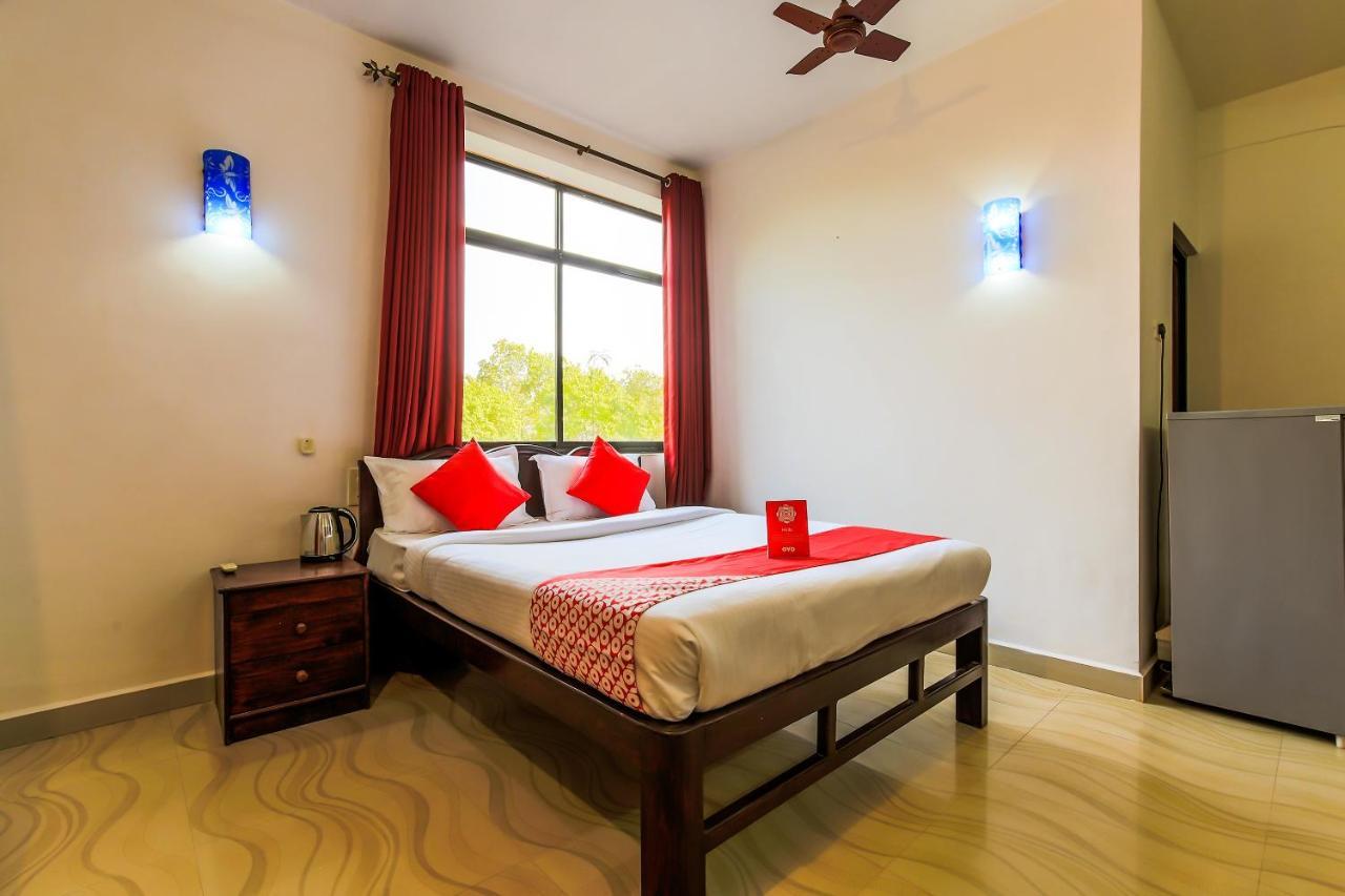 Oyo 13311 The White Feather Hotel Mandrem Esterno foto