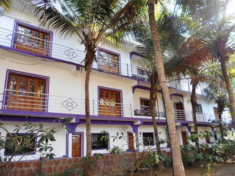 Oyo 13311 The White Feather Hotel Mandrem Esterno foto